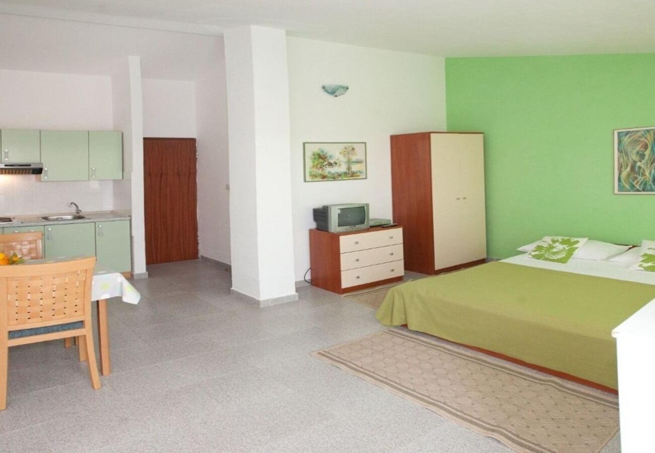 Apartments Filip Trogir Exterior photo