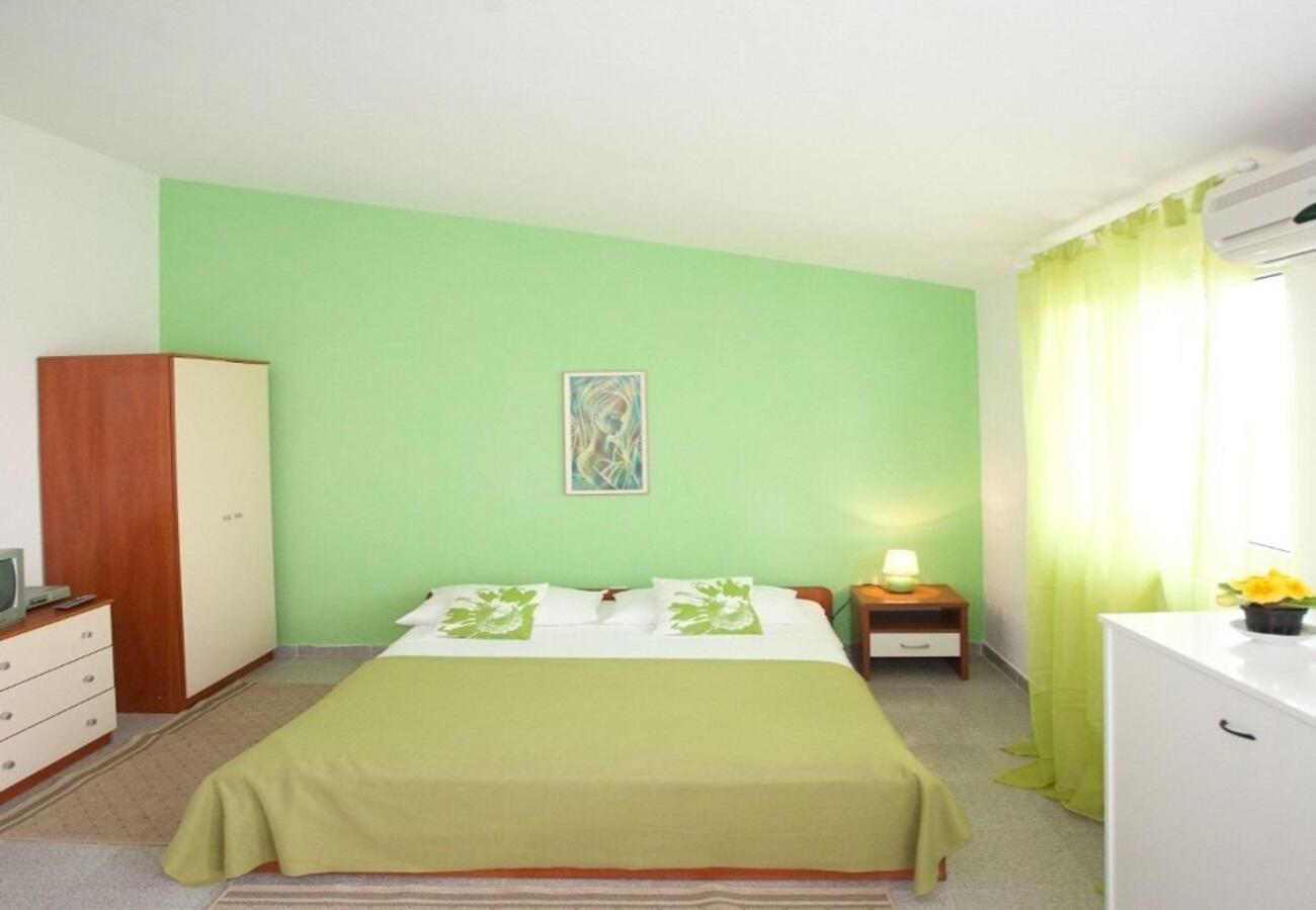 Apartments Filip Trogir Exterior photo